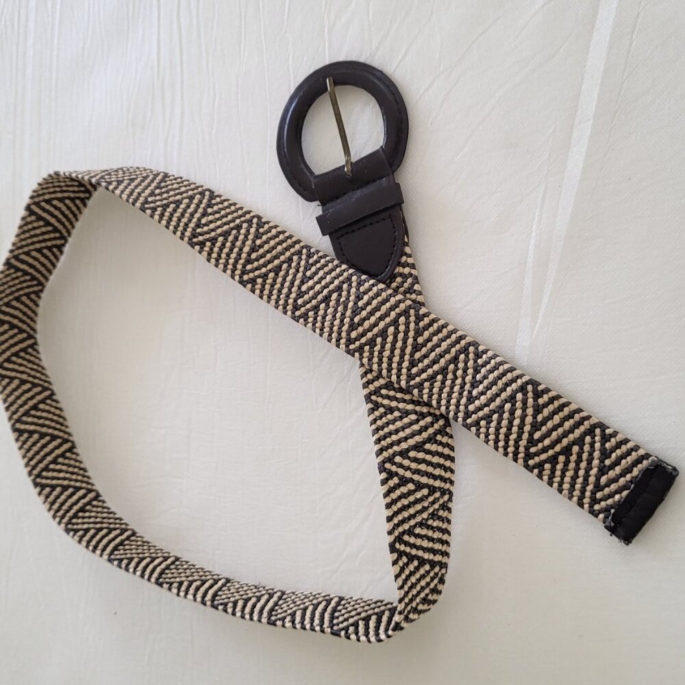 Woven Black & Cream Women's Belt with Round Buckle - Picture 4 of 12